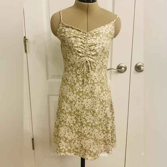 slim fit dress slacks Outfit Solved Cream Floral Midi Dress – Shop the Mint main image 0